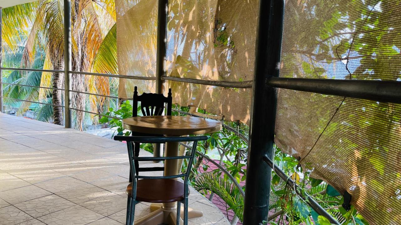 Hotel B&B - 5Th Avenue Playa del Carmen Eksteriør billede The interior of the restaurant