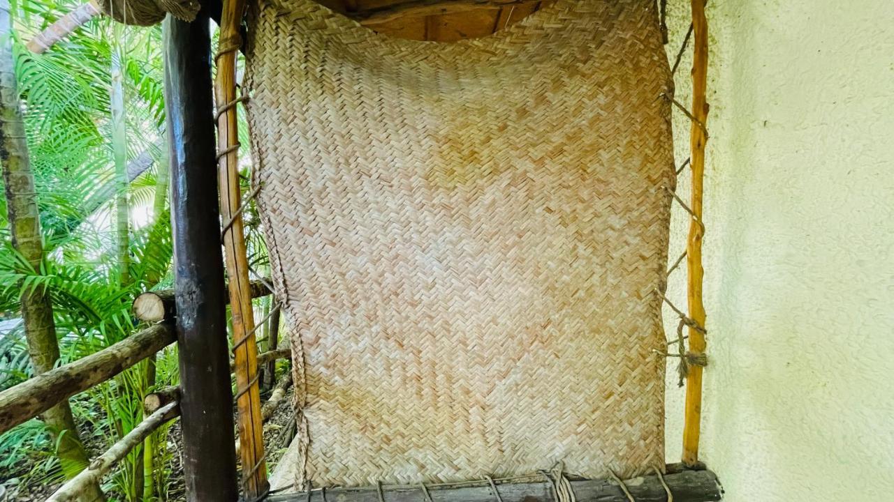 Hotel B&B - 5Th Avenue Playa del Carmen Eksteriør billede A woven mat