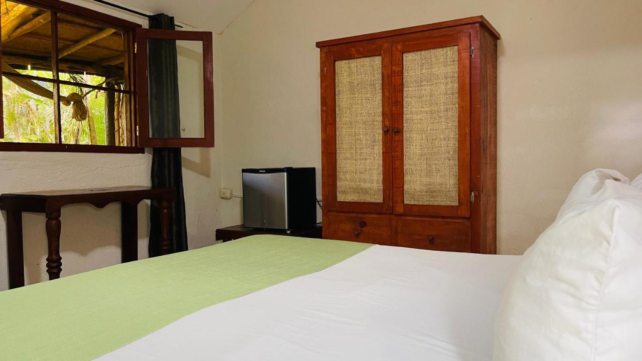 Hotel B&B - 5Th Avenue Playa del Carmen Eksteriør billede A room at the hotel