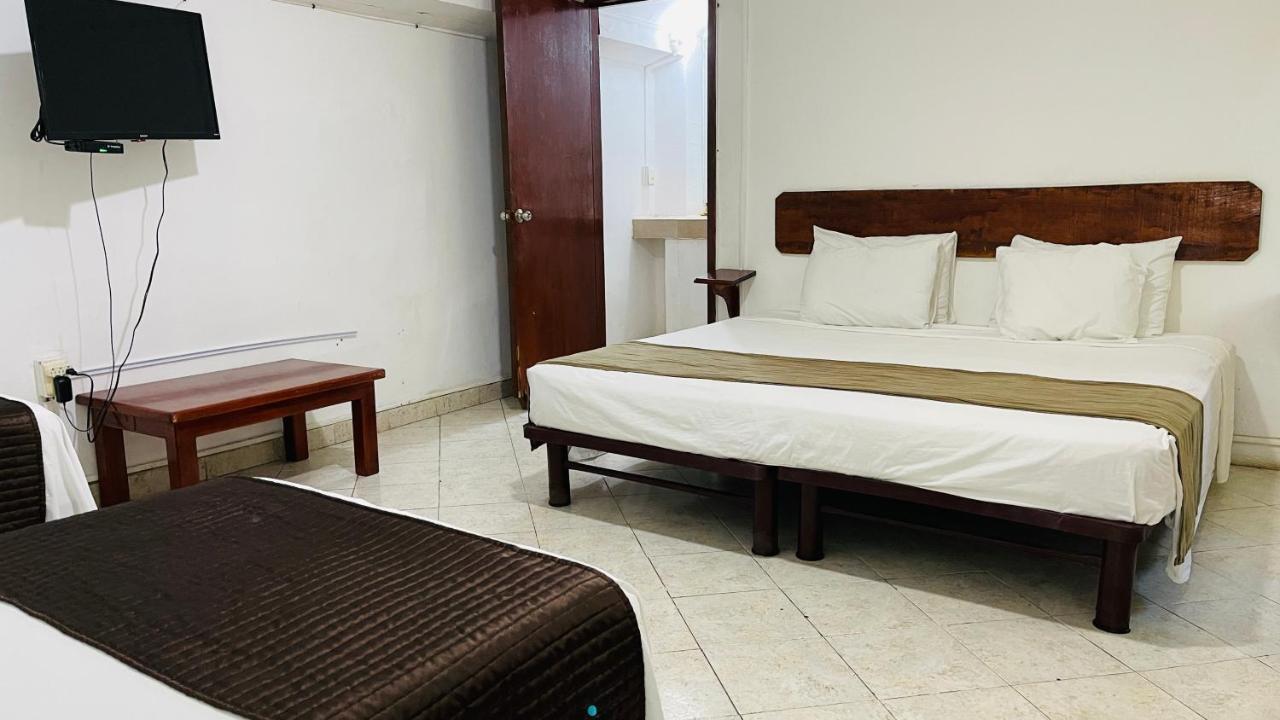 Hotel B&B - 5Th Avenue Playa del Carmen Eksteriør billede A room at the hotel
