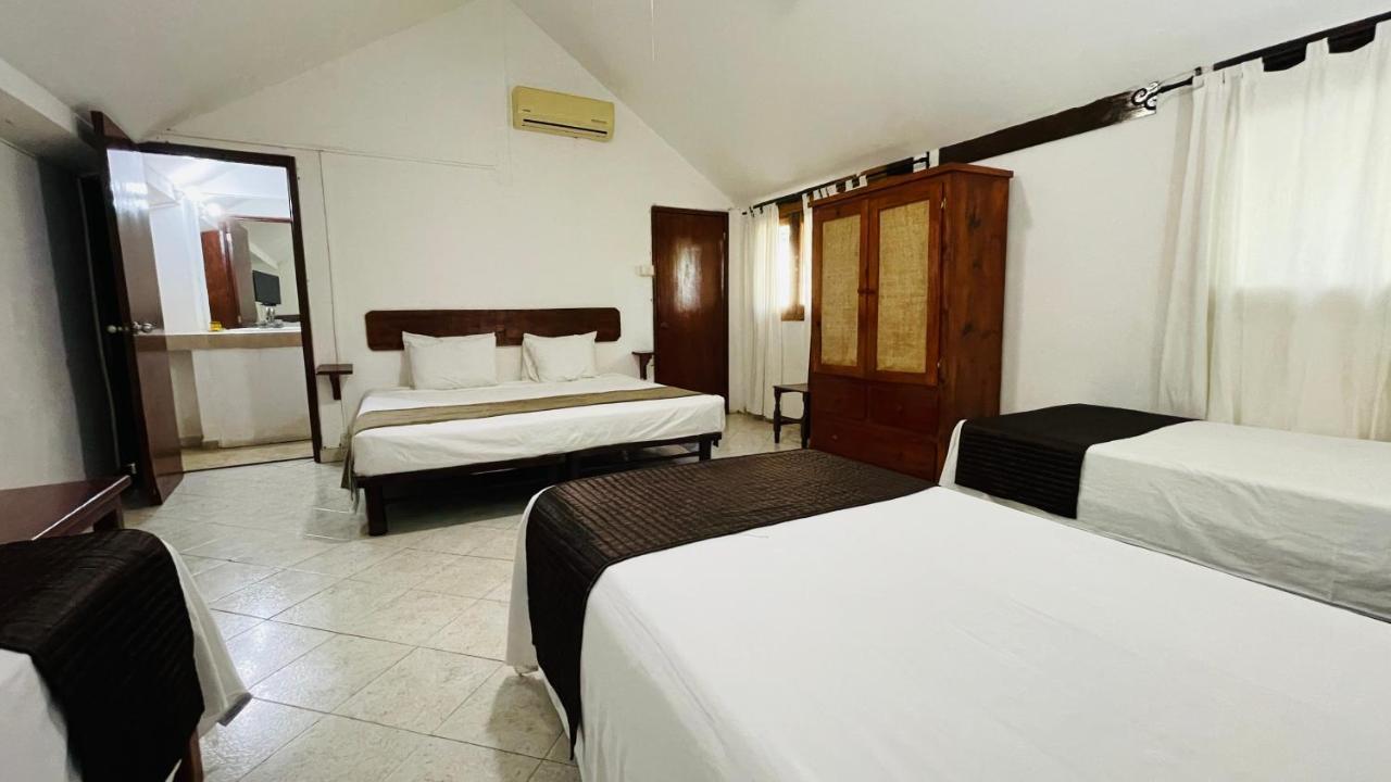 Hotel B&B - 5Th Avenue Playa del Carmen Eksteriør billede A room at the hotel